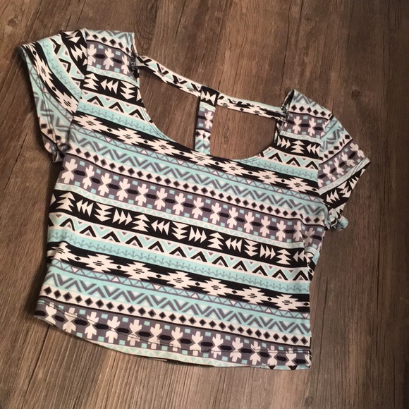 Patterned Crop Top - Picture 3 of 5